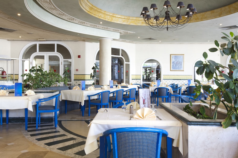 El Mouradi El Menzah — Restaurant & bars in Hammamet, Nabeul