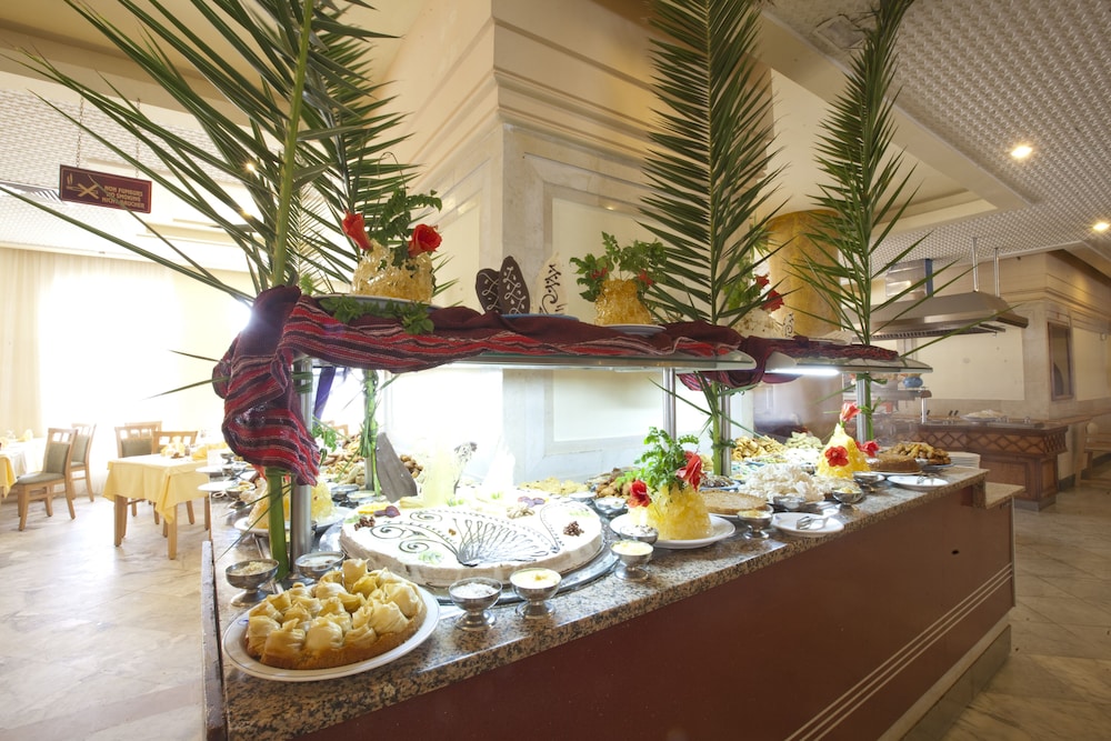 El Mouradi El Menzah — Restaurant & bars in Hammamet, Nabeul