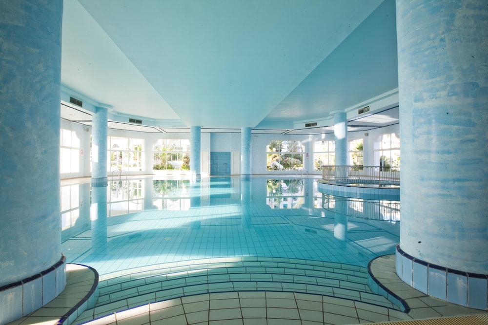 El Mouradi El Menzah — Swimming pool in Hammamet, Nabeul