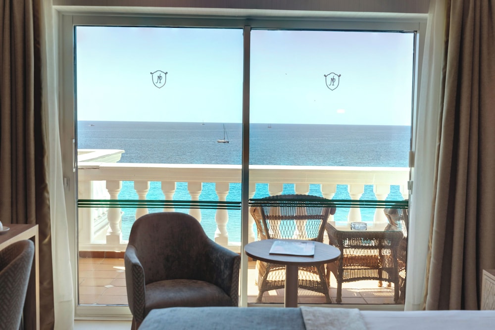 Nixe Palace Hotel — Hotel rooms in Palma de Mallorca, Balearic Islands