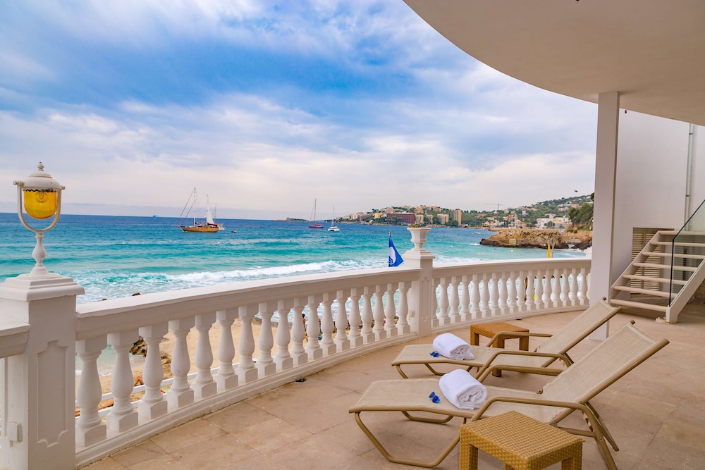 Nixe Palace Hotel — Beach in Palma de Mallorca, Balearic Islands