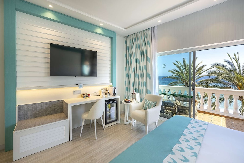 Nixe Palace Hotel — Hotel rooms in Palma de Mallorca, Balearic Islands