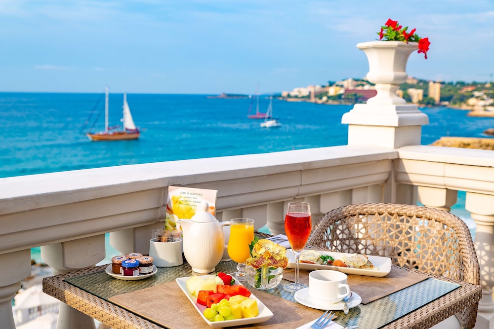Nixe Palace Hotel — Hotel rooms in Palma de Mallorca, Balearic Islands