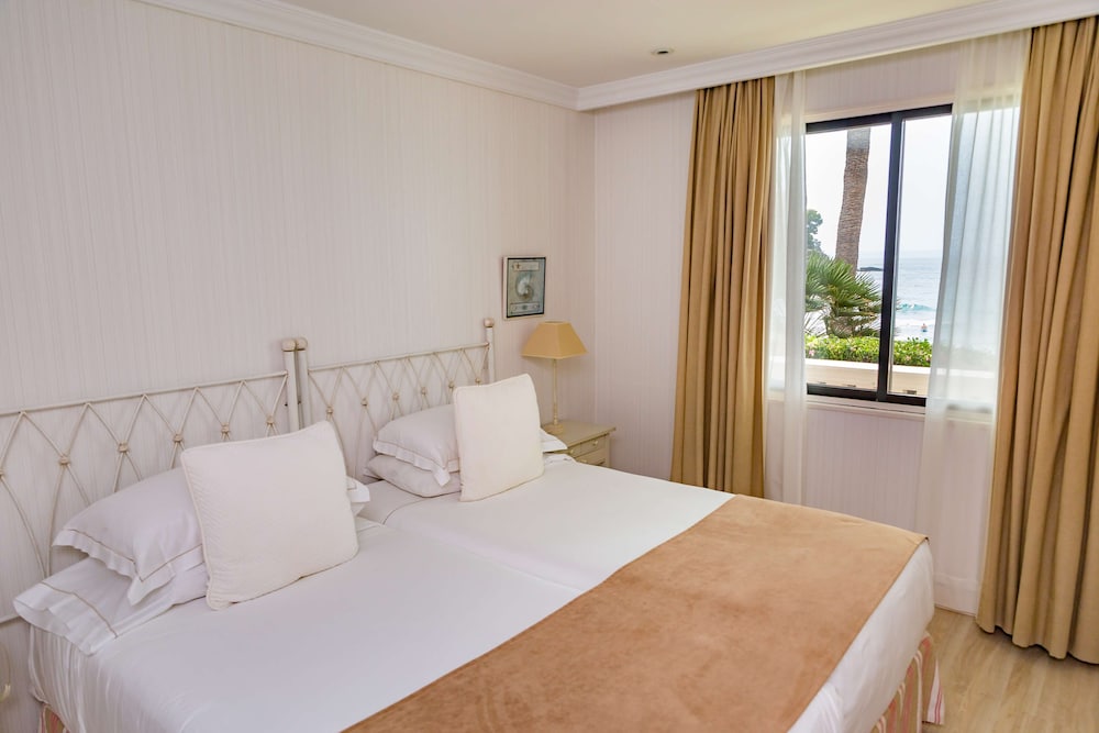 Nixe Palace Hotel — Hotel rooms in Palma de Mallorca, Balearic Islands