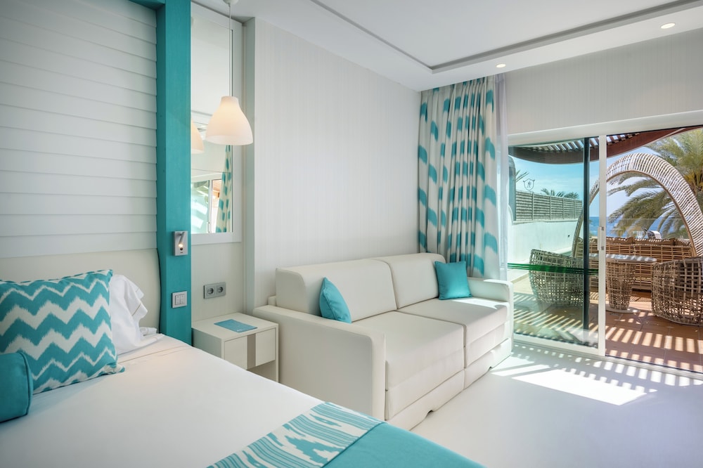 Nixe Palace Hotel — Hotel rooms in Palma de Mallorca, Balearic Islands