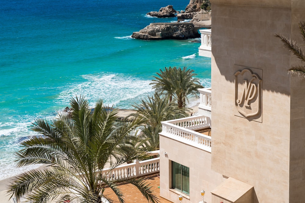 Nixe Palace Hotel — Hotel rooms in Palma de Mallorca, Balearic Islands
