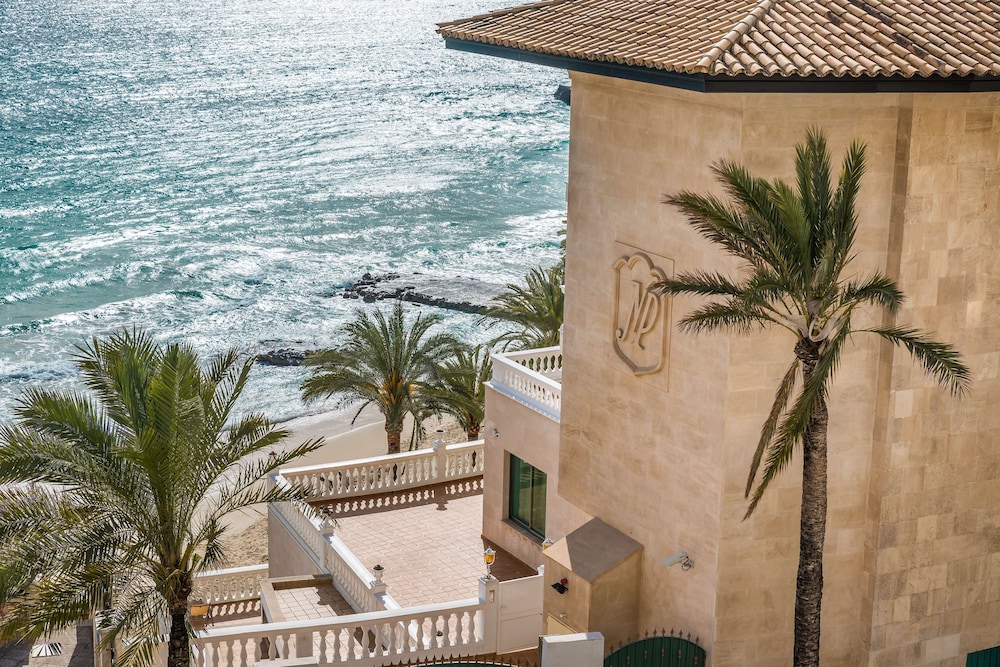 Nixe Palace Hotel — Hotel rooms in Palma de Mallorca, Balearic Islands