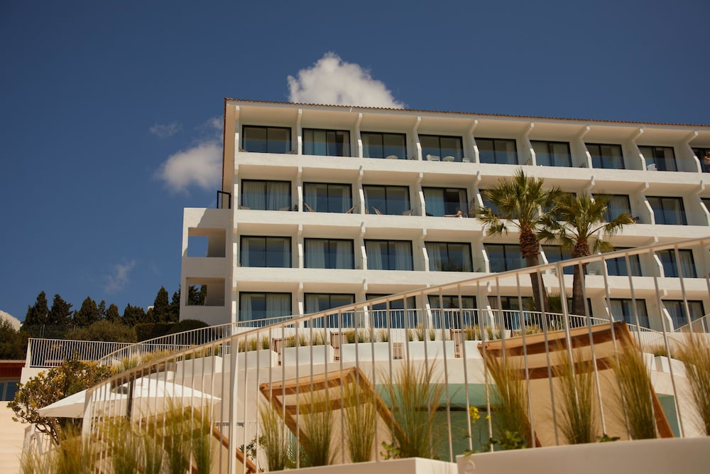 Hotel Inmood Aucanada - Adults Only — Hotel building in Alcudia, Balearic Islands
