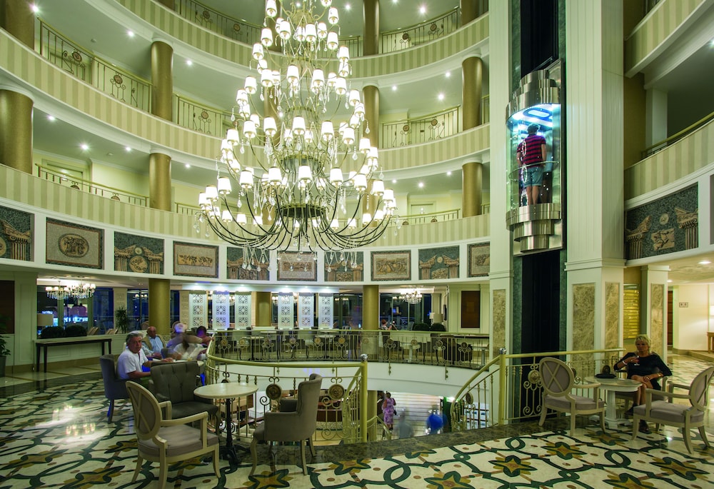 Side Star Beach Hotel - Ultra All Inclusive — Hotel building in Side