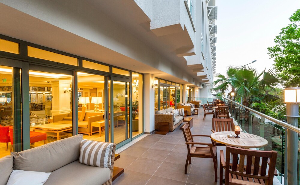 Side Star Beach Hotel - Ultra All Inclusive — Restaurant & bars in Side
