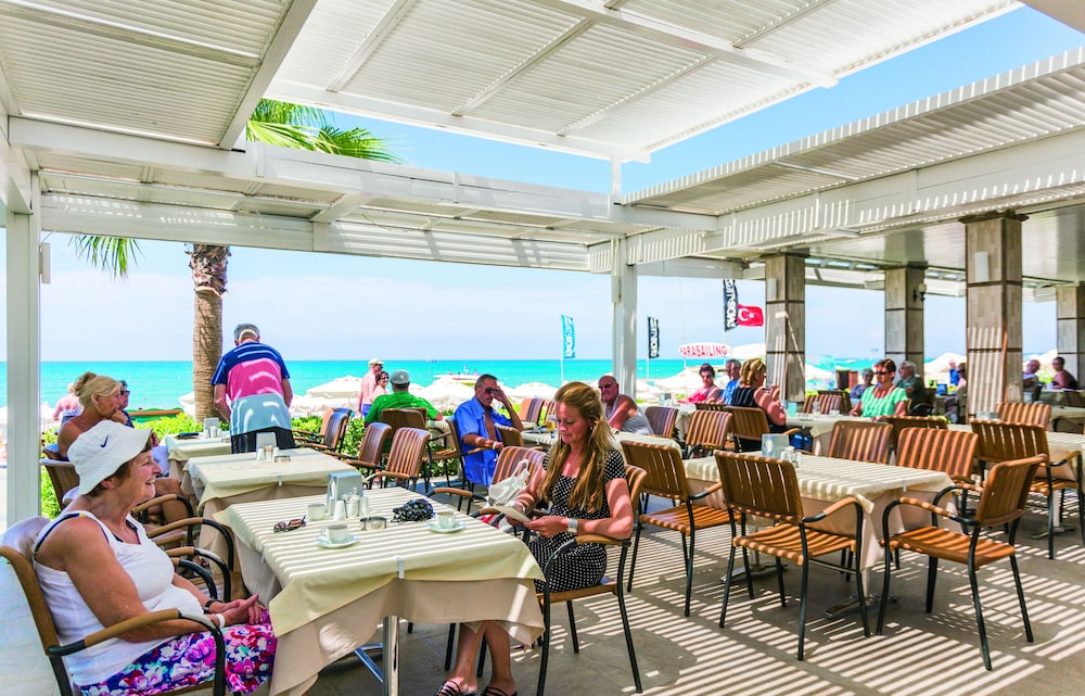 Side Star Beach Hotel - Ultra All Inclusive — Restaurant & bars in Side
