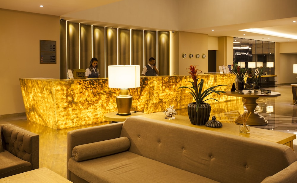 Side Star Beach Hotel - Ultra All Inclusive — Hotel building in Side
