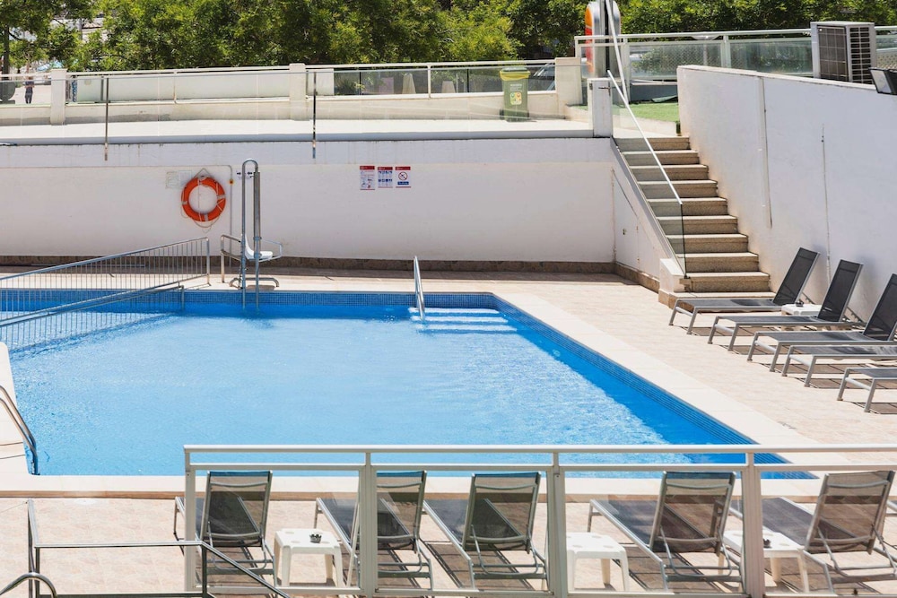 Hotel Amic Miraflores — Swimming pool in Playa de Palma, Balearic Islands