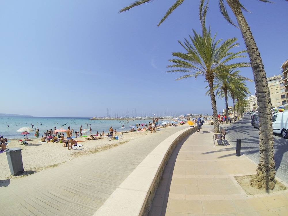 Hotel Amic Miraflores — Beach in Playa de Palma, Balearic Islands