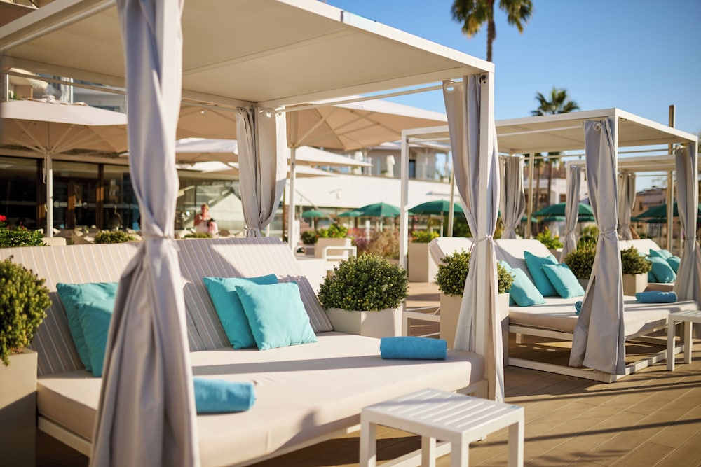 AluaSoul Palma -Adults Only - Hyatt Inclusive Collection — Beach in Playa de Palma, Balearic Islands