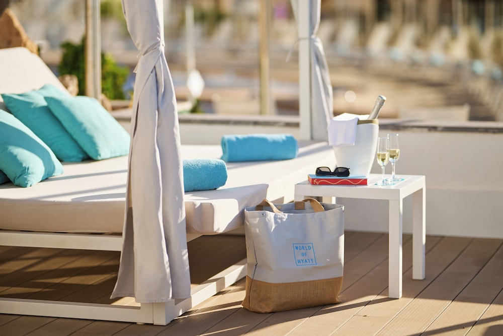 AluaSoul Palma -Adults Only - Hyatt Inclusive Collection — Swimming pool in Playa de Palma, Balearic Islands