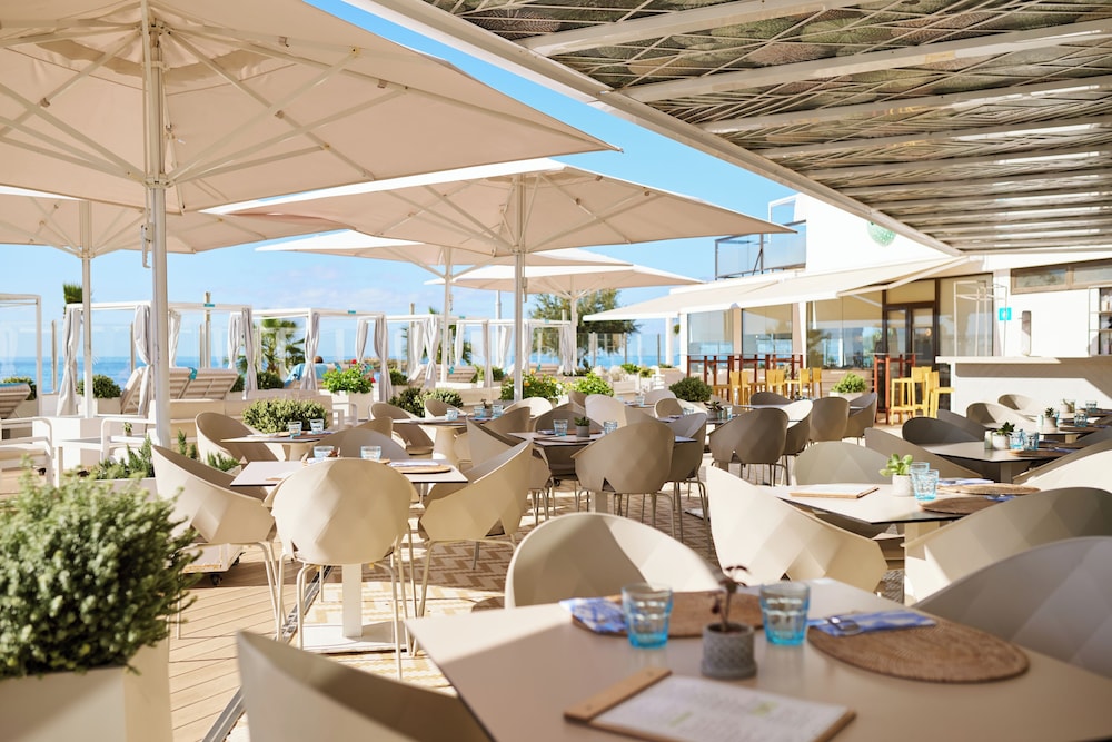 AluaSoul Palma -Adults Only - Hyatt Inclusive Collection — Restaurant & bars in Playa de Palma, Balearic Islands