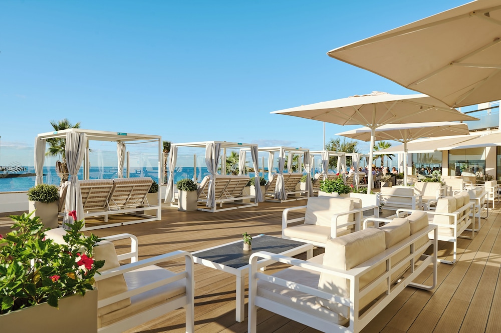AluaSoul Palma -Adults Only - Hyatt Inclusive Collection — Restaurant & bars in Playa de Palma, Balearic Islands