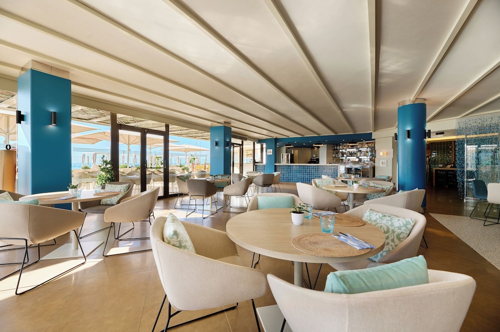 AluaSoul Palma -Adults Only - Hyatt Inclusive Collection — Restaurant & bars in Playa de Palma, Balearic Islands