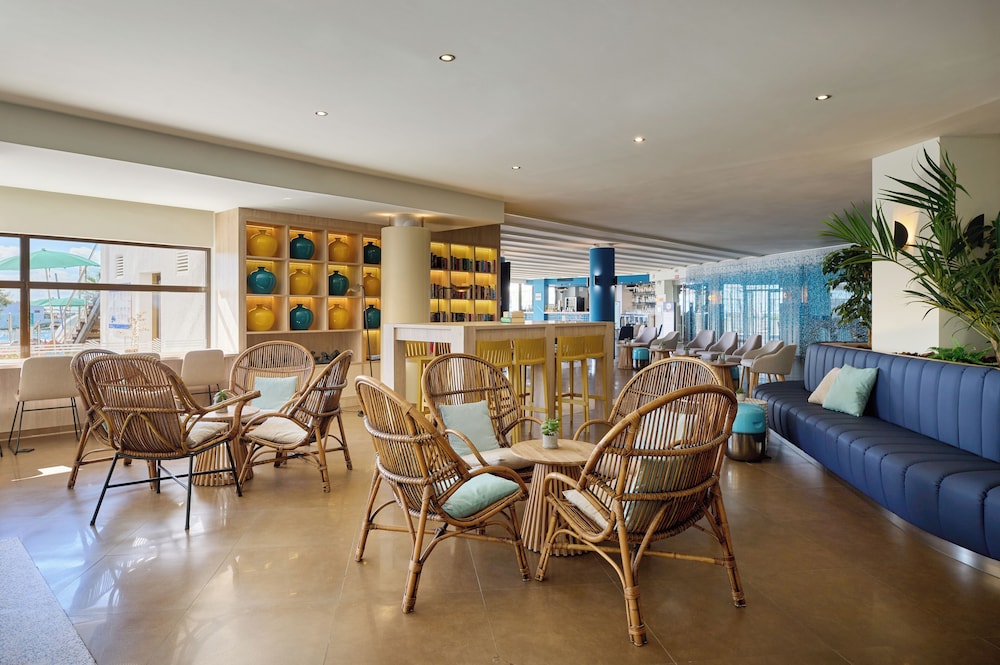 AluaSoul Palma -Adults Only - Hyatt Inclusive Collection — Restaurant & bars in Playa de Palma, Balearic Islands
