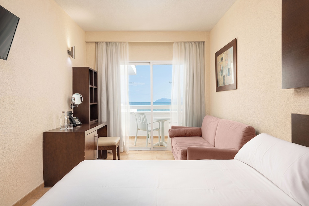 Hotel Condesa Mallorca — Hotel rooms in Alcudia, Balearic Islands