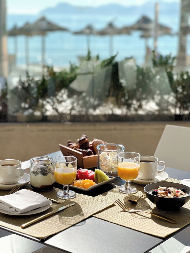 Hotel Condesa Mallorca — Restaurant & bars in Alcudia, Balearic Islands