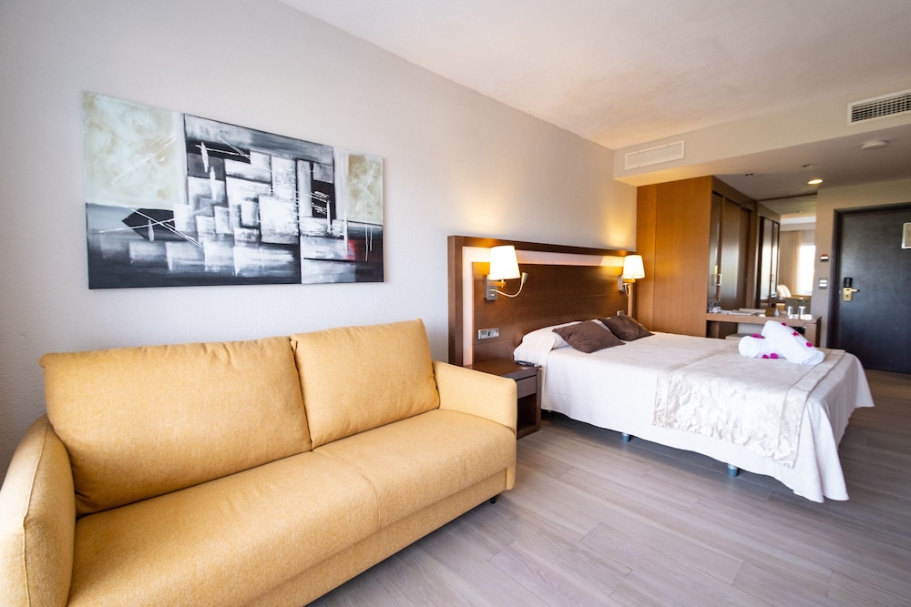 Hotel Condesa Mallorca — Hotel rooms in Alcudia, Balearic Islands