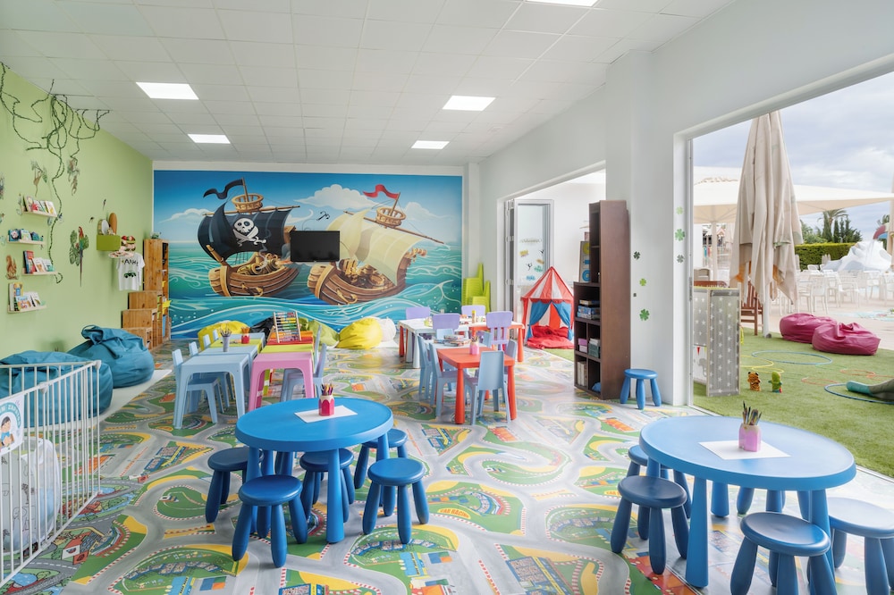 Hotel Condesa Mallorca — Attractions for children in Alcudia, Balearic Islands