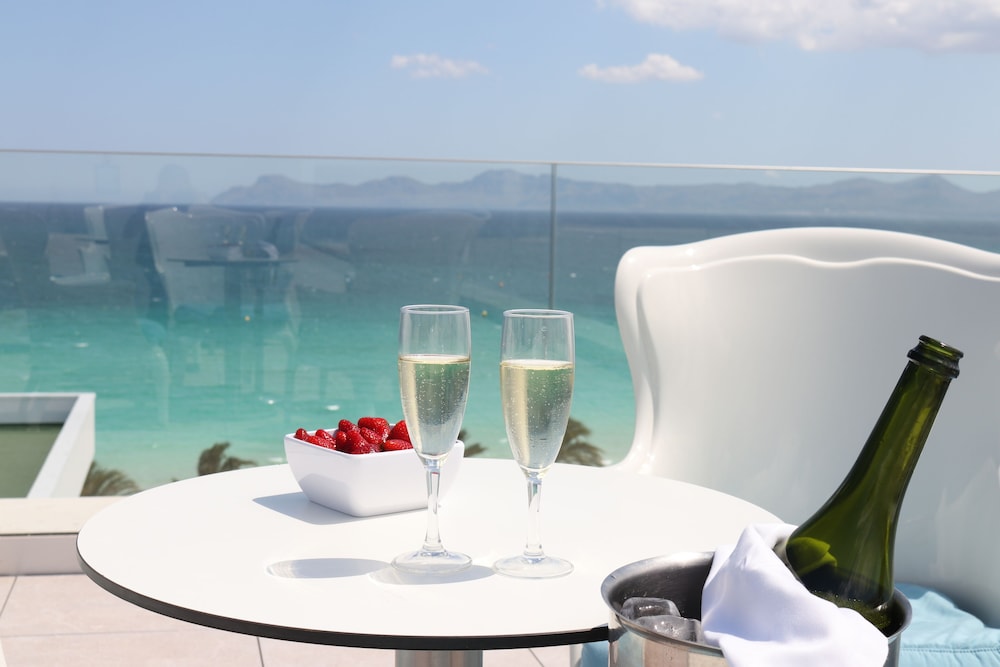 Hotel Condesa Mallorca — Restaurant & bars in Alcudia, Balearic Islands