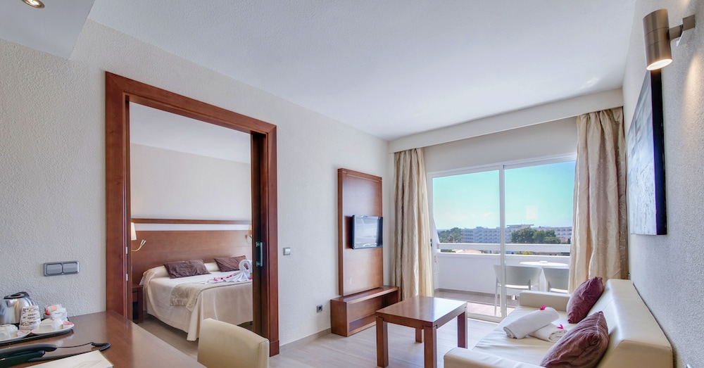 Hotel Condesa Mallorca — Hotel rooms in Alcudia, Balearic Islands