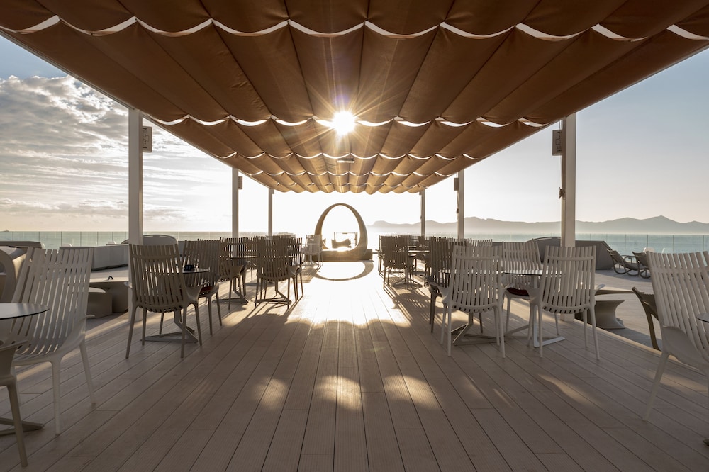 Hotel Condesa Mallorca — Restaurant & bars in Alcudia, Balearic Islands