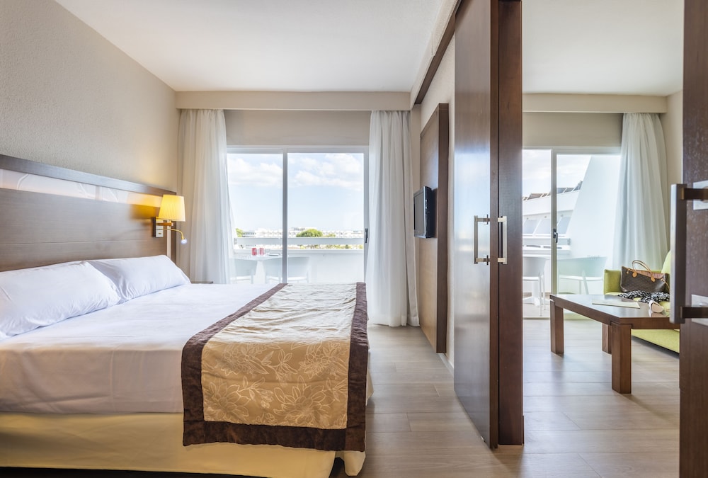 Hotel Condesa Mallorca — Hotel rooms in Alcudia, Balearic Islands