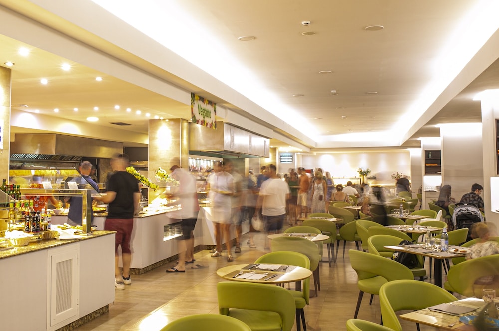 Hotel Condesa Mallorca — Restaurant & bars in Alcudia, Balearic Islands