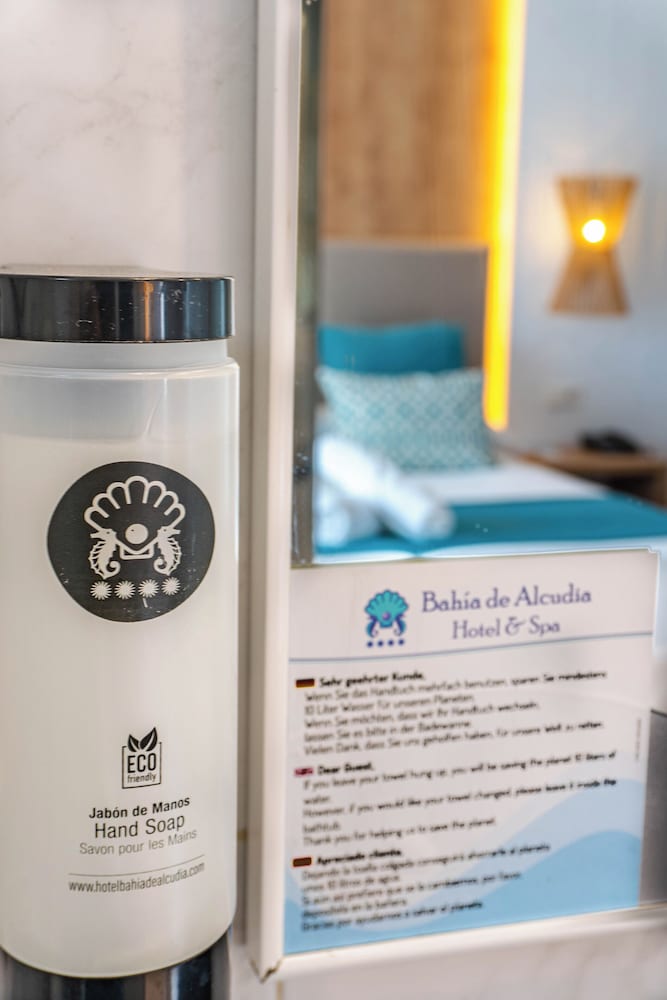 Bahia de Alcudia Hotel & Spa — Hotel rooms in Alcudia, Balearic Islands