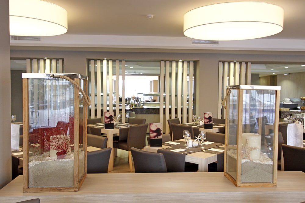 BG Hotel Java — Restaurant & bars in Playa de Palma, Balearic Islands