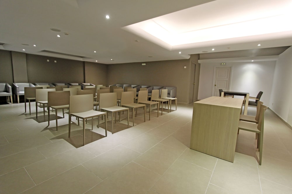 BG Hotel Java — Restaurant & bars in Playa de Palma, Balearic Islands