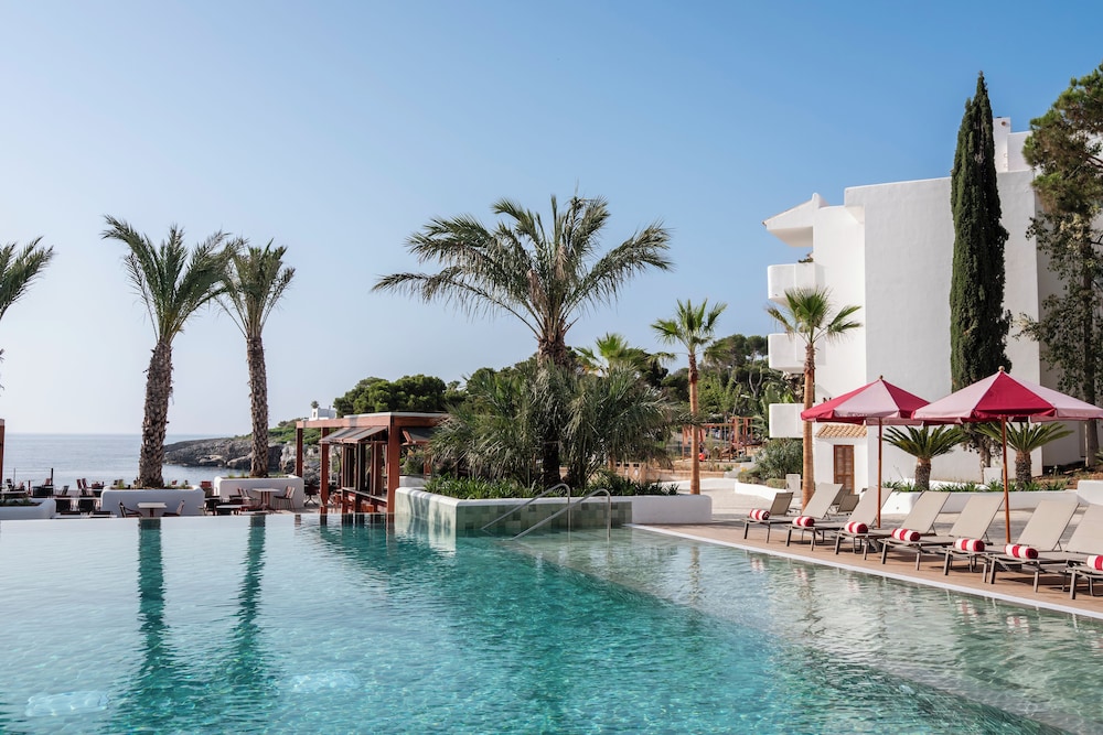 Inturotel Esmeralda Park — Swimming pool in Cala d´Or, Balearic Islands
