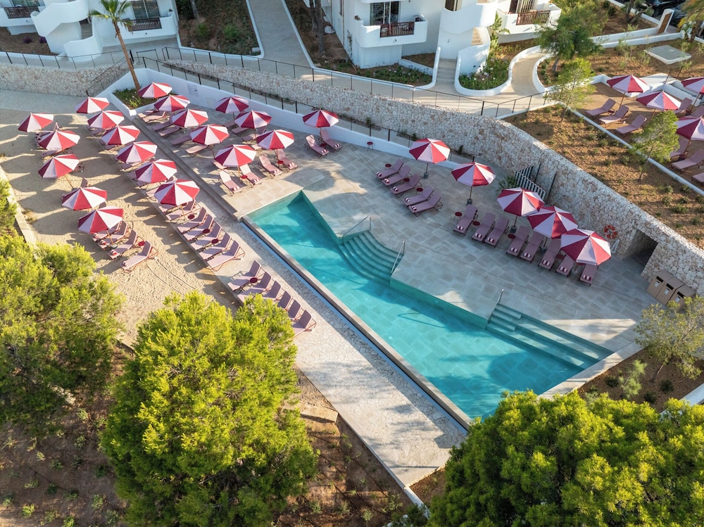 Inturotel Esmeralda Park — Swimming pool in Cala d´Or, Balearic Islands