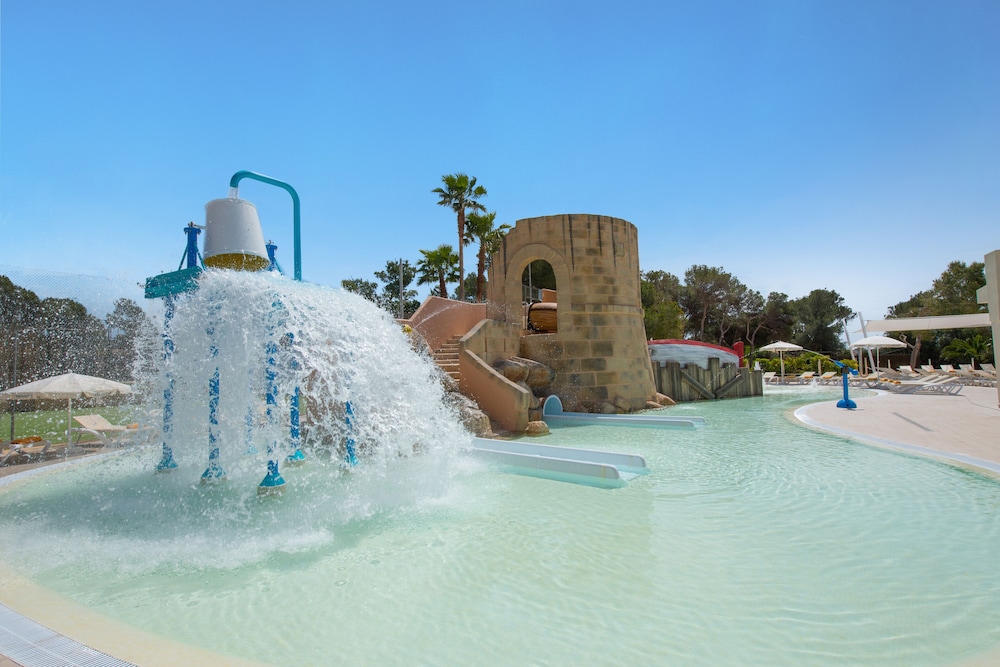 Iberostar Waves Club Cala Barca - All inclusive — Swimming pool in Portopetro, Balearic Islands
