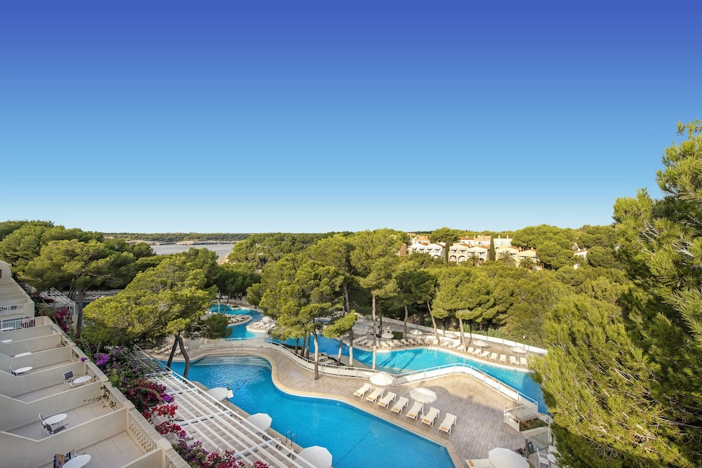 Iberostar Waves Club Cala Barca - All inclusive — Swimming pool in Portopetro, Balearic Islands