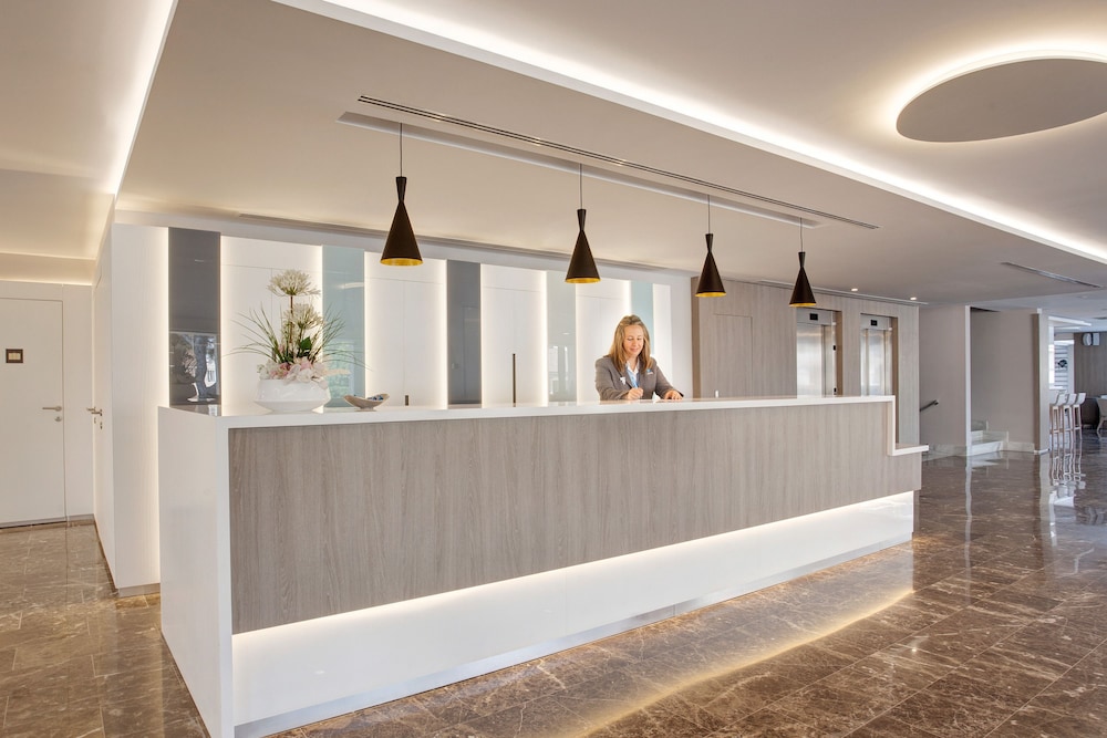 Grupotel Farrutx — Hotel building in Can Picafort, Balearic Islands