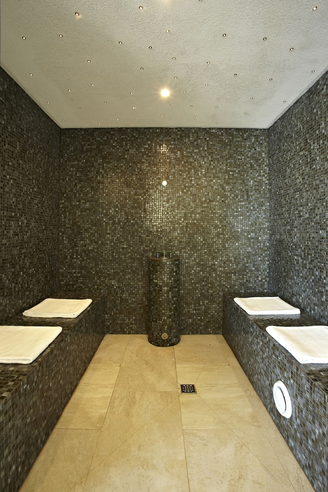 Grupotel Montecarlo — Spa in Can Picafort, Balearic Islands