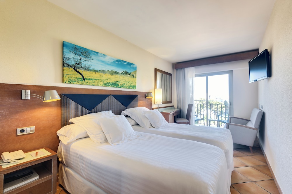 Occidental Playa de Palma — Hotel rooms in Playa de Palma, Balearic Islands