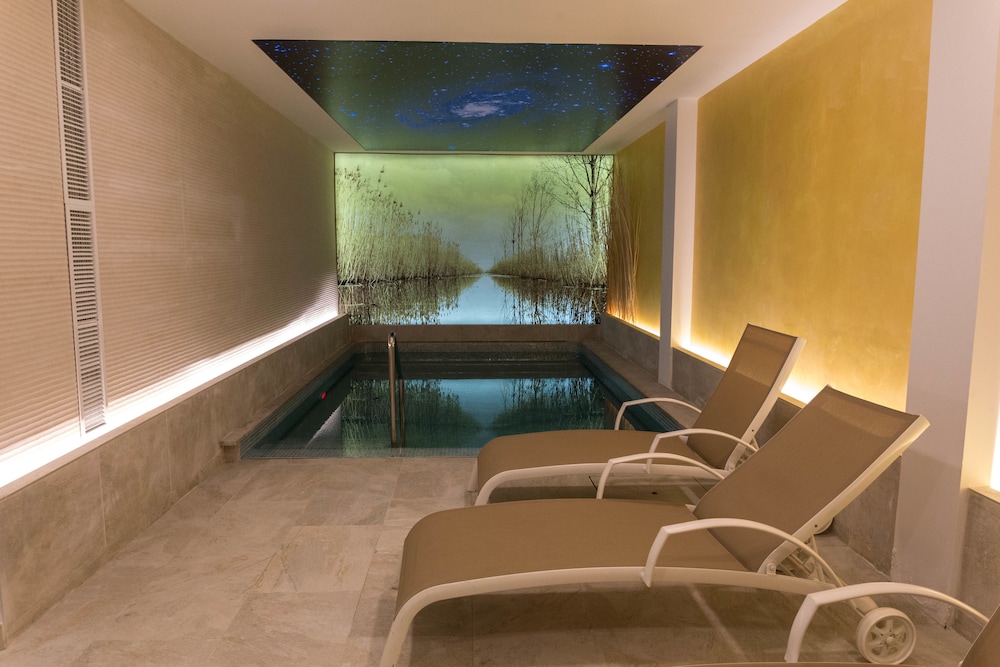 Globales Janeiro — Spa in Can Picafort, Balearic Islands