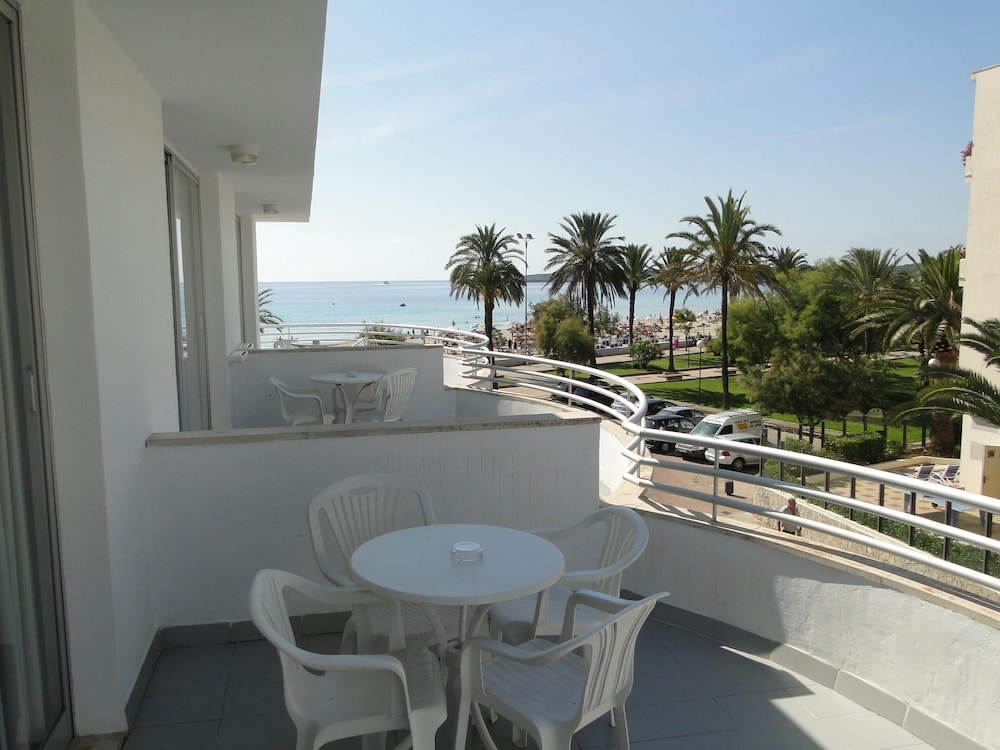 Hotel Morito — Beach in Cala Millor, Balearic Islands