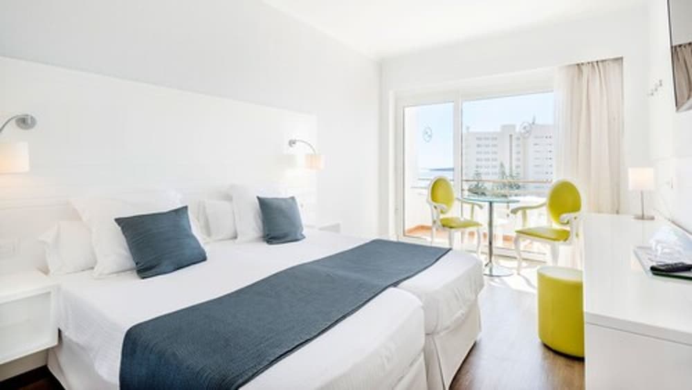 Hotel Morito — Hotel rooms in Cala Millor, Balearic Islands
