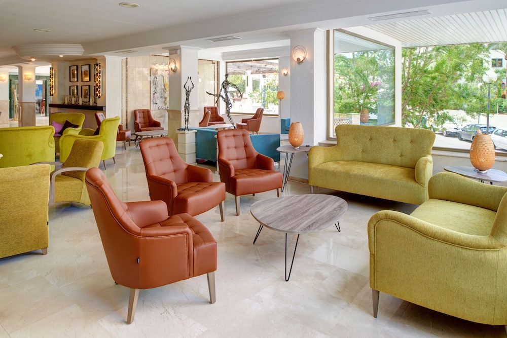 Hotel Morito — Hotel rooms in Cala Millor, Balearic Islands
