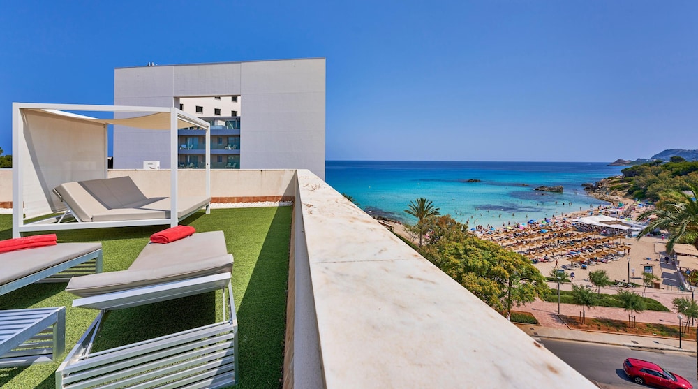 Hotel Serrano Palace — Beach in Cala Ratjada, Balearic Islands
