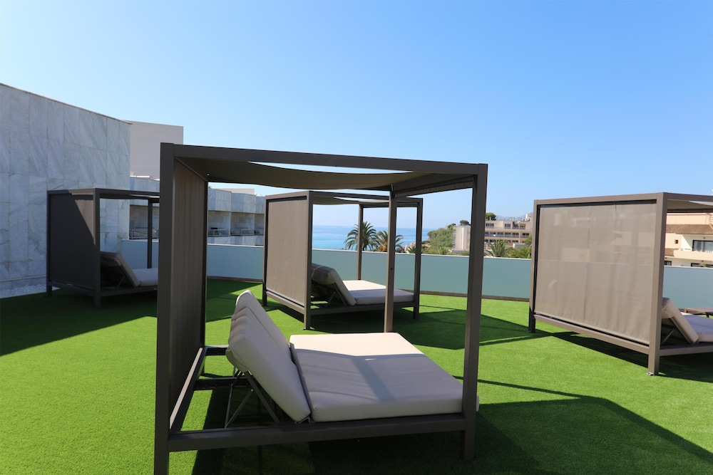 Hotel Serrano Palace — Beach in Cala Ratjada, Balearic Islands