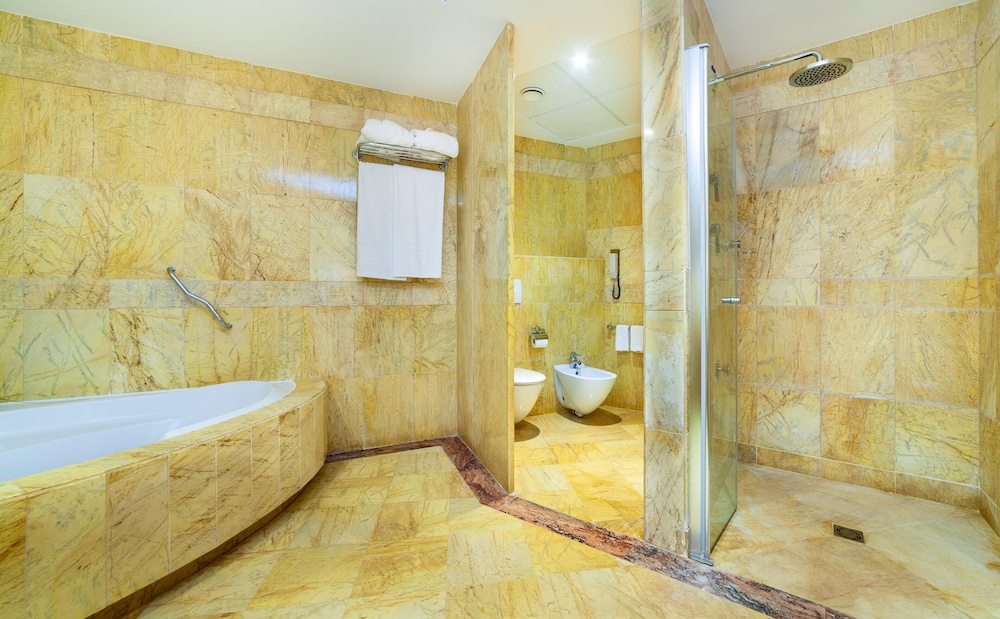 Hotel Serrano Palace — Hotel rooms in Cala Ratjada, Balearic Islands